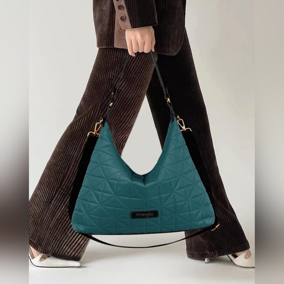 Wrangler Quilted Hobo Purse/Handbag for Women Shoulder Crossbody Bags NWOT - Picture 2 of 7